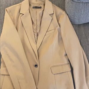 Beige extra stretchy blazer